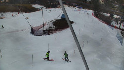 Spodní část sjezdovky skiareálu Karolinka