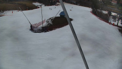 Spodní část sjezdovky skiareálu Karolinka