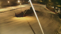 Spodní část sjezdovky skiareálu Karolinka