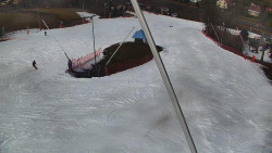 Spodní část sjezdovky skiareálu Karolinka