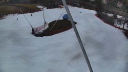 Spodní část sjezdovky skiareálu Karolinka