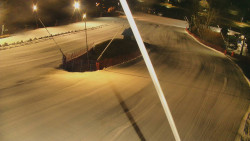 Spodní část sjezdovky skiareálu Karolinka