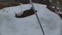 Spodní část sjezdovky skiareálu Karolinka