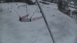 Spodní část sjezdovky skiareálu Karolinka