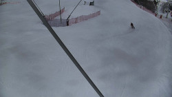 Spodní část sjezdovky skiareálu Karolinka