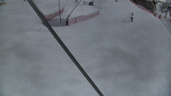 Spodní část sjezdovky skiareálu Karolinka