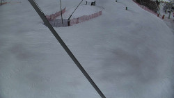 Spodní část sjezdovky skiareálu Karolinka