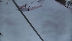 Spodní část sjezdovky skiareálu Karolinka