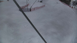 Spodní část sjezdovky skiareálu Karolinka