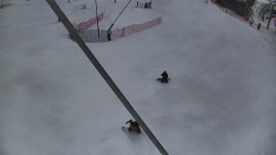 Spodní část sjezdovky skiareálu Karolinka