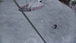 Spodní část sjezdovky skiareálu Karolinka