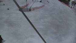 Spodní část sjezdovky skiareálu Karolinka