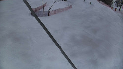 Spodní část sjezdovky skiareálu Karolinka