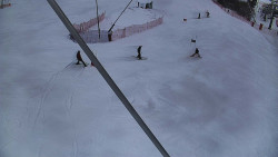 Spodní část sjezdovky skiareálu Karolinka