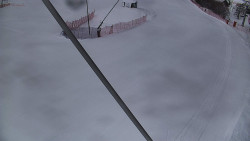 Spodní část sjezdovky skiareálu Karolinka