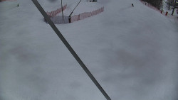 Spodní část sjezdovky skiareálu Karolinka