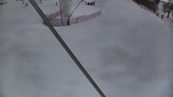 Spodní část sjezdovky skiareálu Karolinka