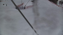 Spodní část sjezdovky skiareálu Karolinka