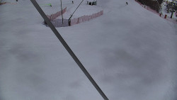 Spodní část sjezdovky skiareálu Karolinka