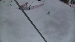 Skiareál Karolinka - Spodní část sjezdovky skiareálu Karolinka - 19.2.2026 v 13:15 Skiareál Karolinka - Spodní část sjezdovky skiareálu Karolinka - 19.2.2026 v 13:15