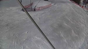 Skiareál Karolinka - Spodní část sjezdovky skiareálu Karolinka - 19.2.2026 v 13:45 Skiareál Karolinka - Spodní část sjezdovky skiareálu Karolinka - 19.2.2026 v 13:45