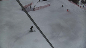 Skiareál Karolinka - Spodní část sjezdovky skiareálu Karolinka - 19.2.2026 v 15:02 Skiareál Karolinka - Spodní část sjezdovky skiareálu Karolinka - 19.2.2026 v 15:02