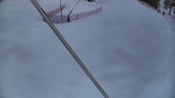 Spodní část sjezdovky skiareálu Karolinka