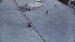 Spodní část sjezdovky skiareálu Karolinka