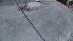 Spodní část sjezdovky skiareálu Karolinka