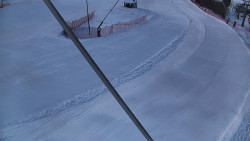 Spodní část sjezdovky skiareálu Karolinka