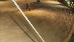 Spodní část sjezdovky skiareálu Karolinka