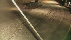 Spodní část sjezdovky skiareálu Karolinka