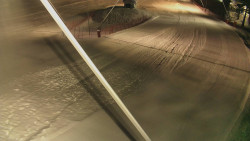 Spodní část sjezdovky skiareálu Karolinka