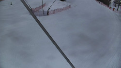 Spodní část sjezdovky skiareálu Karolinka