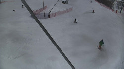 Spodní část sjezdovky skiareálu Karolinka