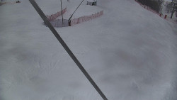 Spodní část sjezdovky skiareálu Karolinka