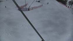 Spodní část sjezdovky skiareálu Karolinka