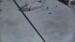 Spodní část sjezdovky skiareálu Karolinka