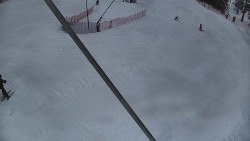 Spodní část sjezdovky skiareálu Karolinka