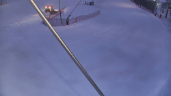 Spodní část sjezdovky skiareálu Karolinka