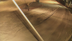 Spodní část sjezdovky skiareálu Karolinka