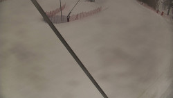 Spodní část sjezdovky skiareálu Karolinka