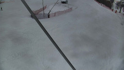 Spodní část sjezdovky skiareálu Karolinka