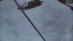 Spodní část sjezdovky skiareálu Karolinka