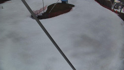 Spodní část sjezdovky skiareálu Karolinka