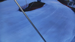 Spodní část sjezdovky skiareálu Karolinka