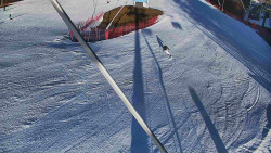 Spodní část sjezdovky skiareálu Karolinka