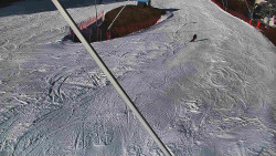 Spodní část sjezdovky skiareálu Karolinka