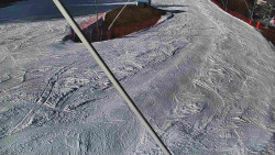 Spodní část sjezdovky skiareálu Karolinka