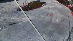 Spodní část sjezdovky skiareálu Karolinka